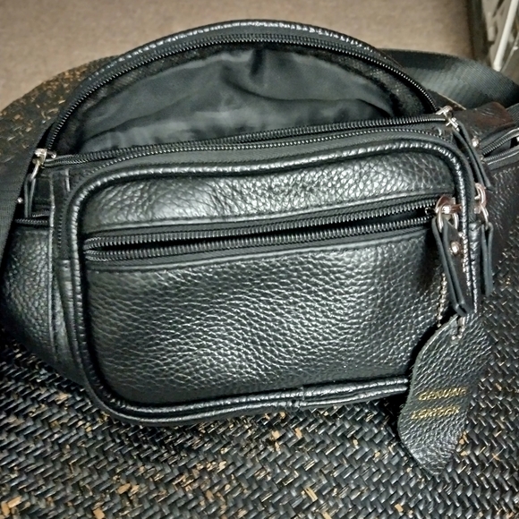 GENUINE LEATHER - Picture 2 of 7